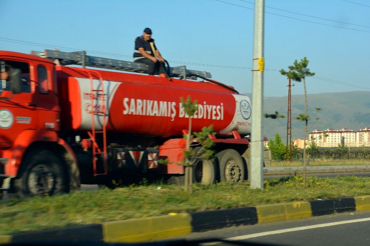 Sarıkamış Belediyesinden çevre temizliği