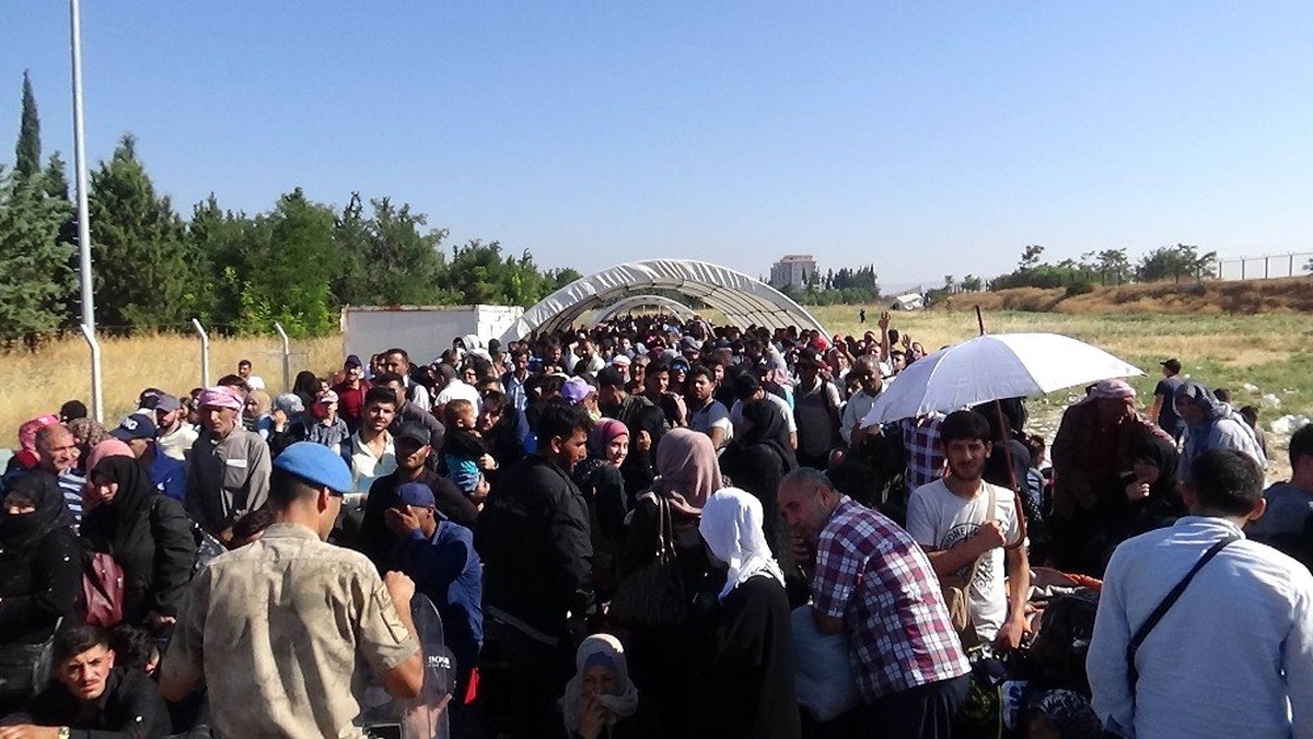 Suriyelilerin bayram yolculuğu sürüyor