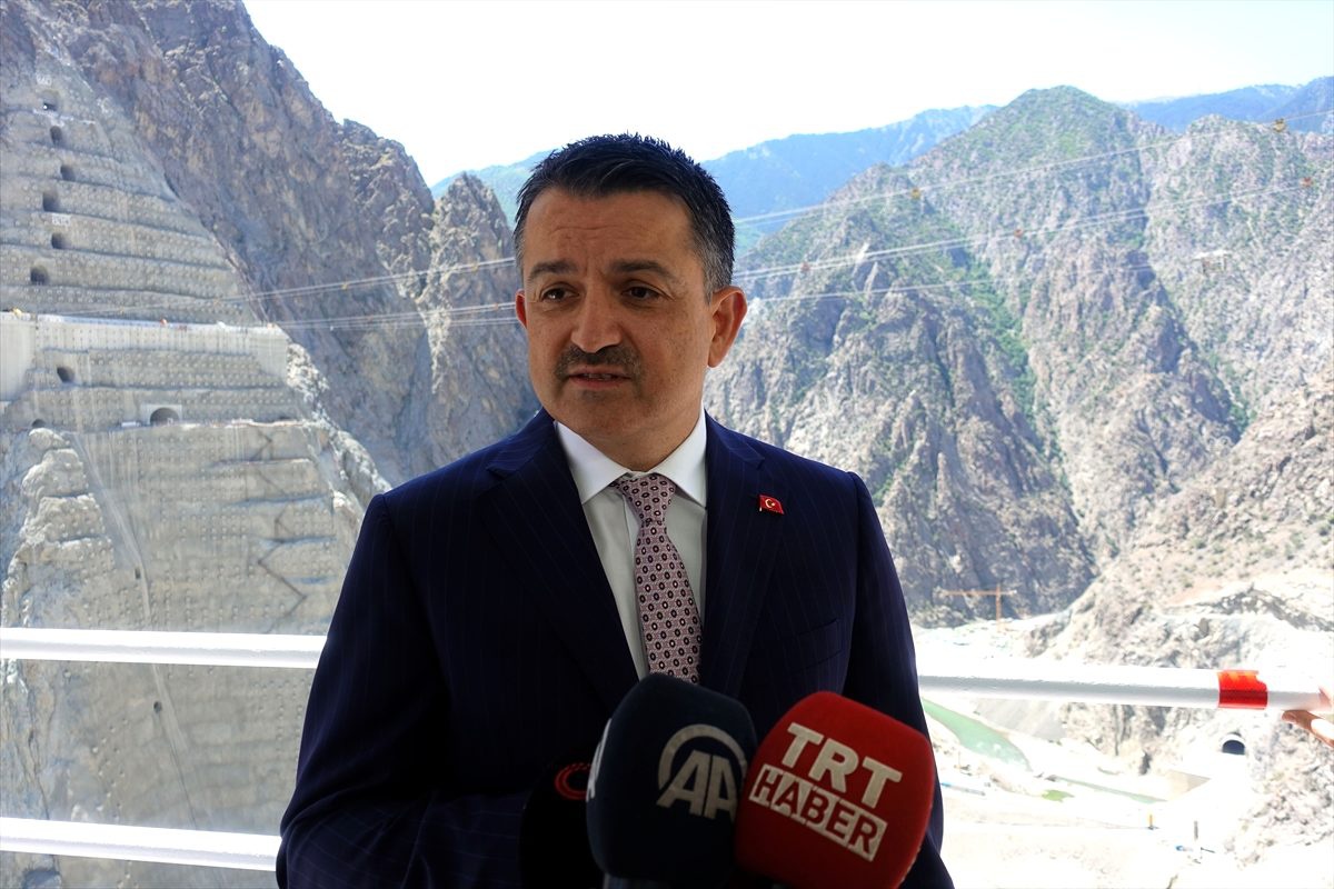 Tarım ve Orman Bakanı Pakdemirli Artvin\'de