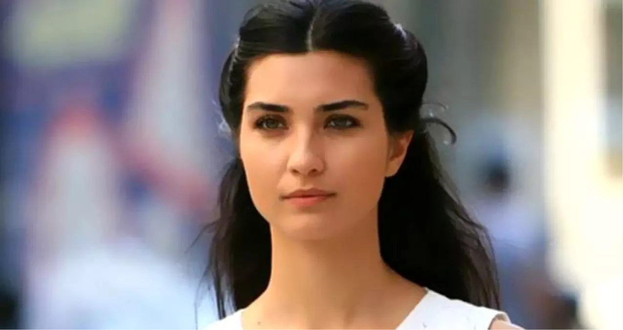 Tuba Büyüküstün yeni imajıyla bambaşka biri haline geldi!