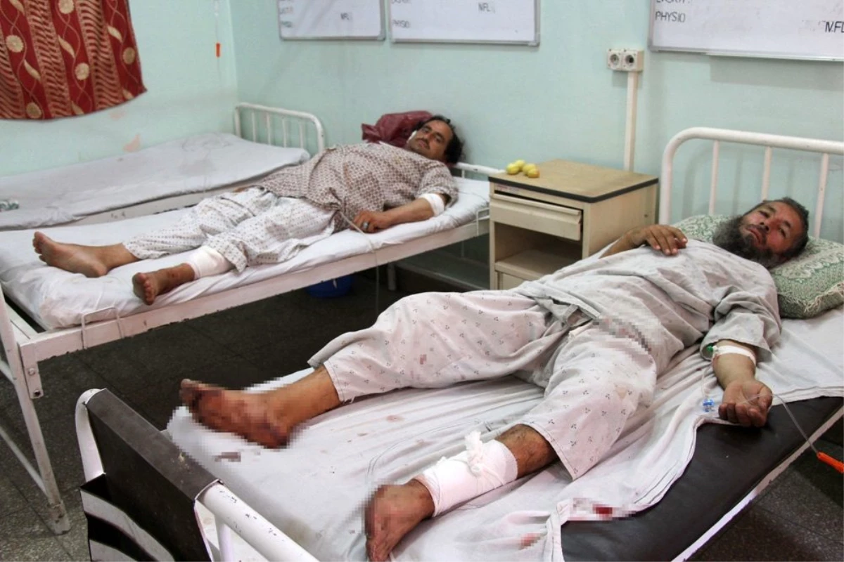 Afganistan\'da otobüse bombalı saldırı: 34 ölü