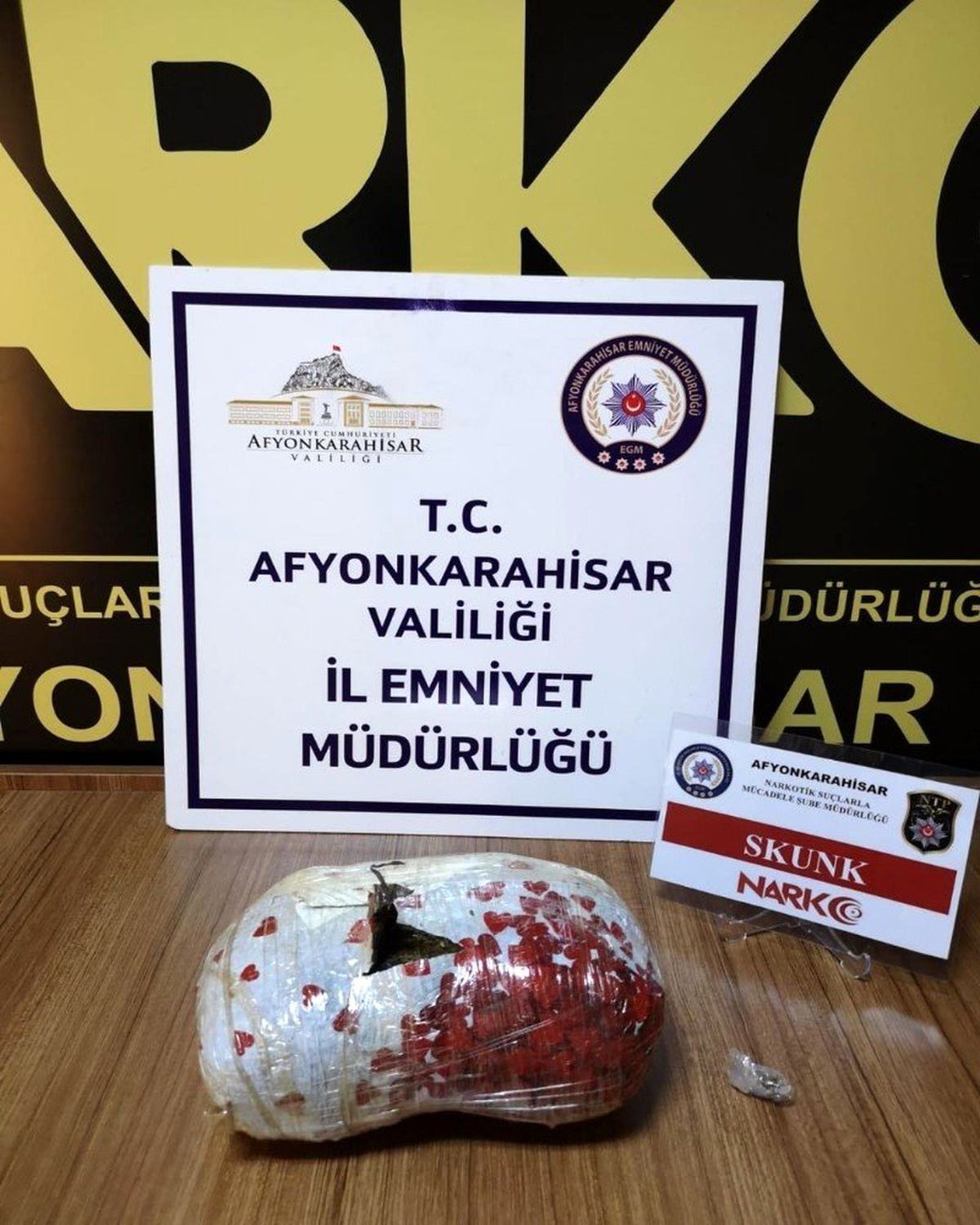 Afyonkarahisar Emniyeti uyuşturucuya göz açtırmıyor
