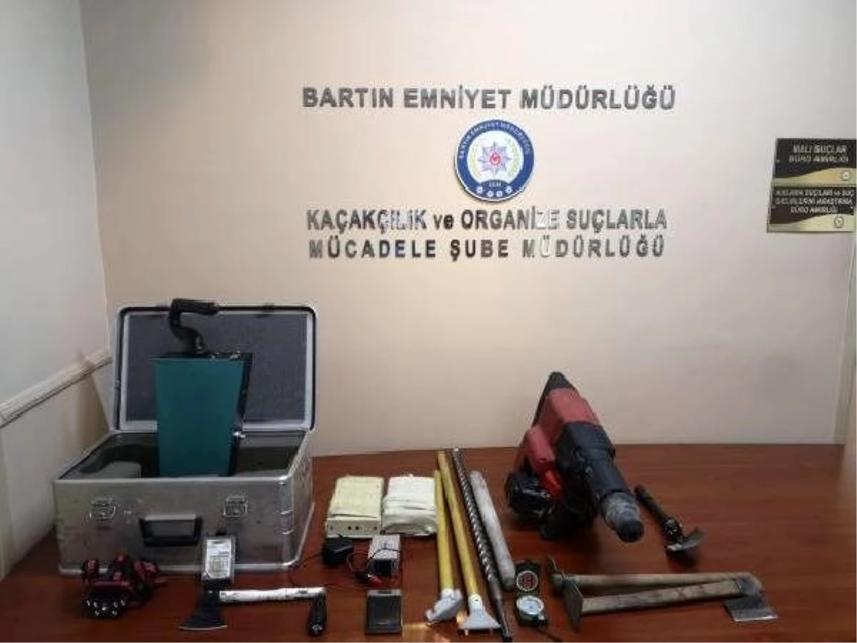 Anadolu\'nun tek yol anıtında kaçak kazı yapan 6 defineci yakalandı