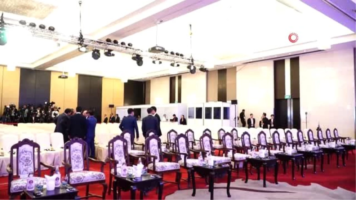 (BANGKOK)- 52\'inci ASEAN Dışişleri Bakanları Toplantısı Başladı- Tayland Başbakanı General Prayut...