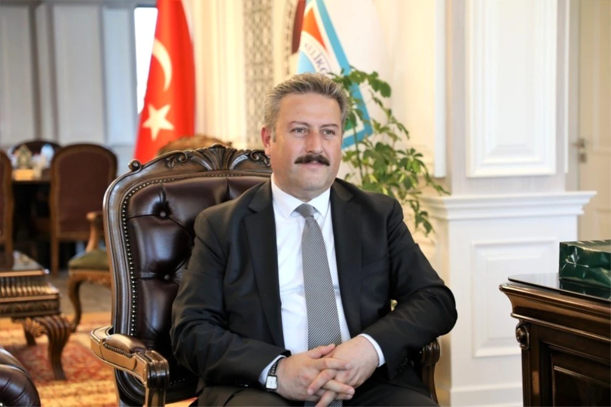 Başkan Dr. Mustafa Palancıoğlu: "Melikgazi Teknoloji Ortaokulu ve Lisesi Hayırlı olsun"