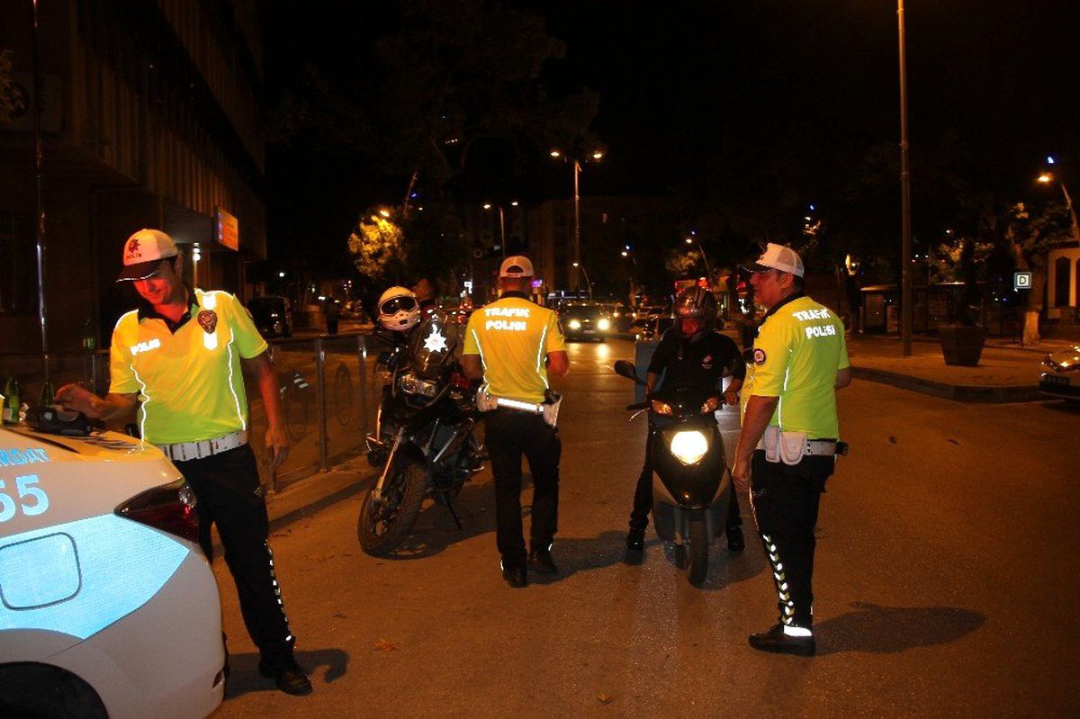 Çankırı\'da kural ihlali yapan sürücülere ceza kesildi
