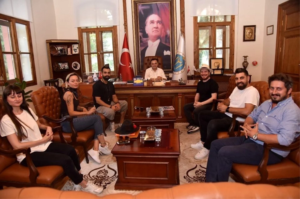 Gökhan Türkmen\'den Başkan Şahin\'e ziyaret