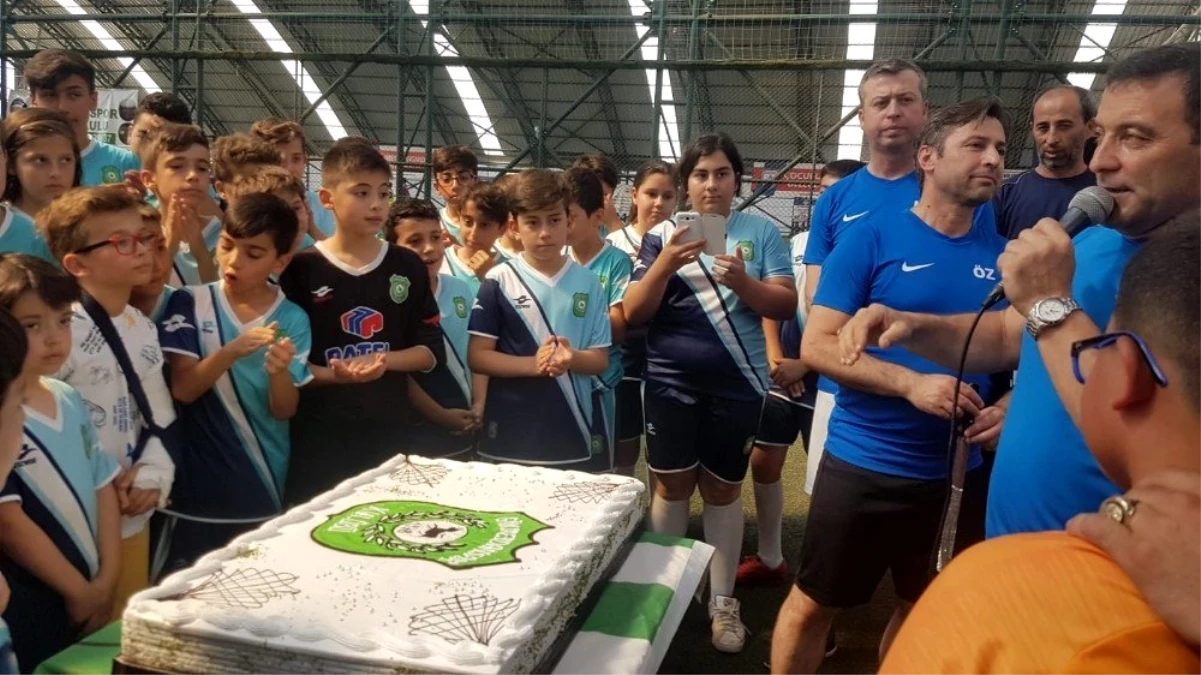 Gökmeydan Spor Futbol Okulu birinci yaşını kutladı