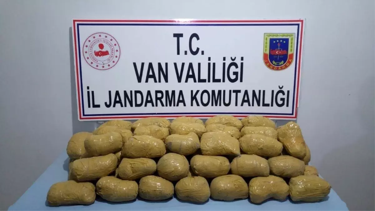 İran sınırında 75 kilo eroin ele geçirildi