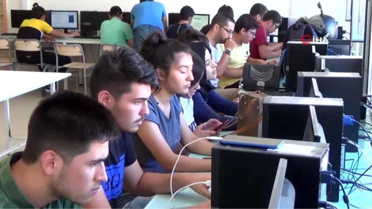 Kahramanmaraş\'ta mobil uygulama yazılım kursu açıldı