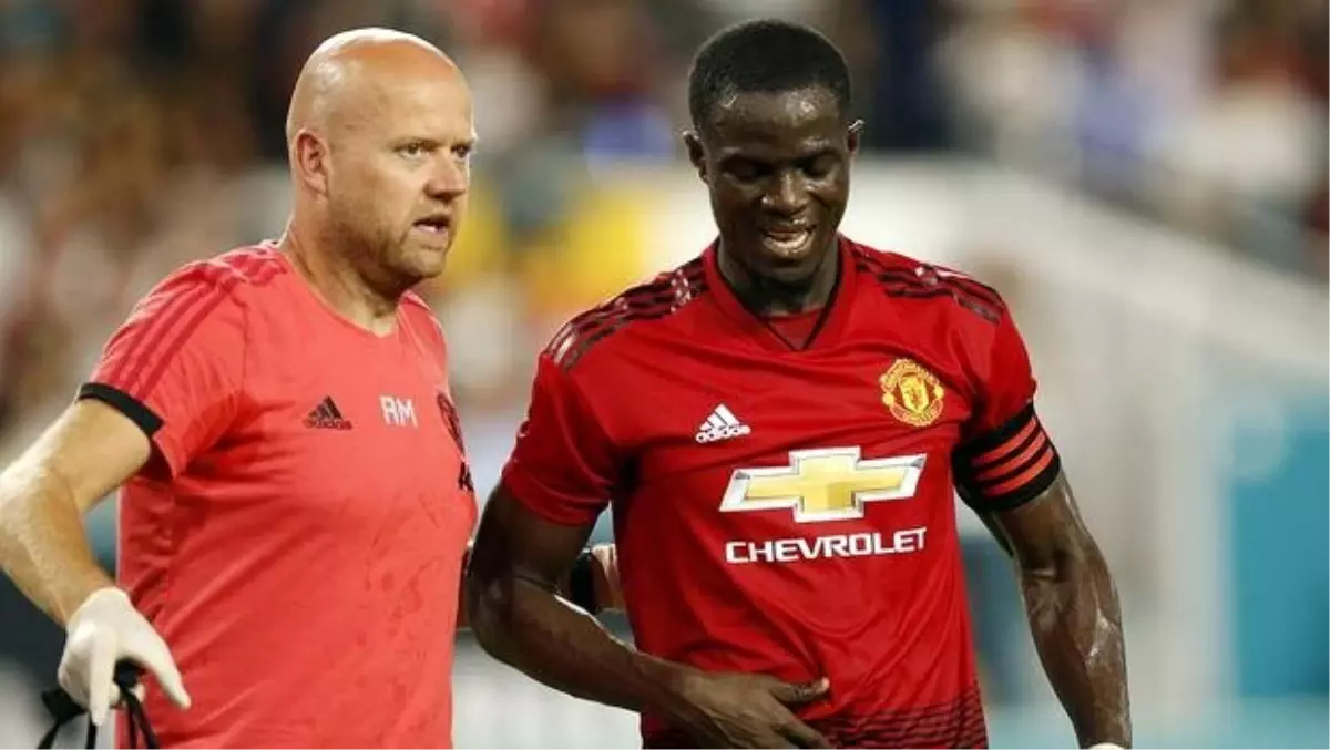 Manchester United\'da Bailly sakatlandı! Yeni yıla kadar yok...