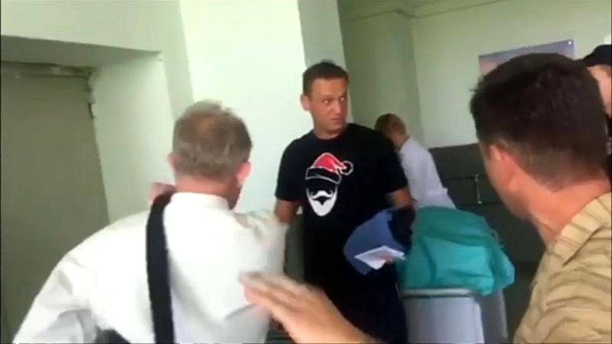 Rusya: Muhalif politikacı Navalny zehirlenmedi diyen hastane raporu inandırıcı bulunmadı