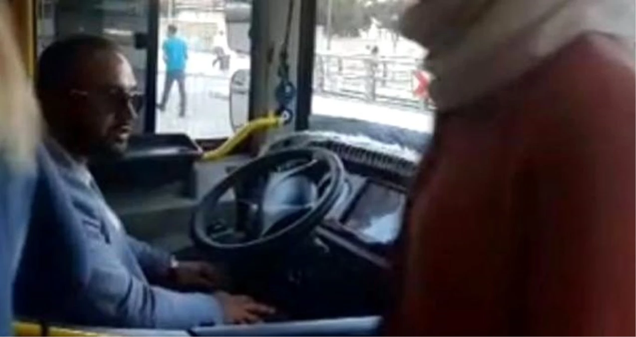 Şoförü gecikince yolcu otobüsünü kullanan belediye başkanını görenler şaşırdı