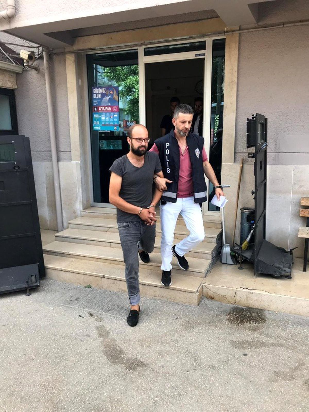 Uyuşturucu tacirlerine suçüstü