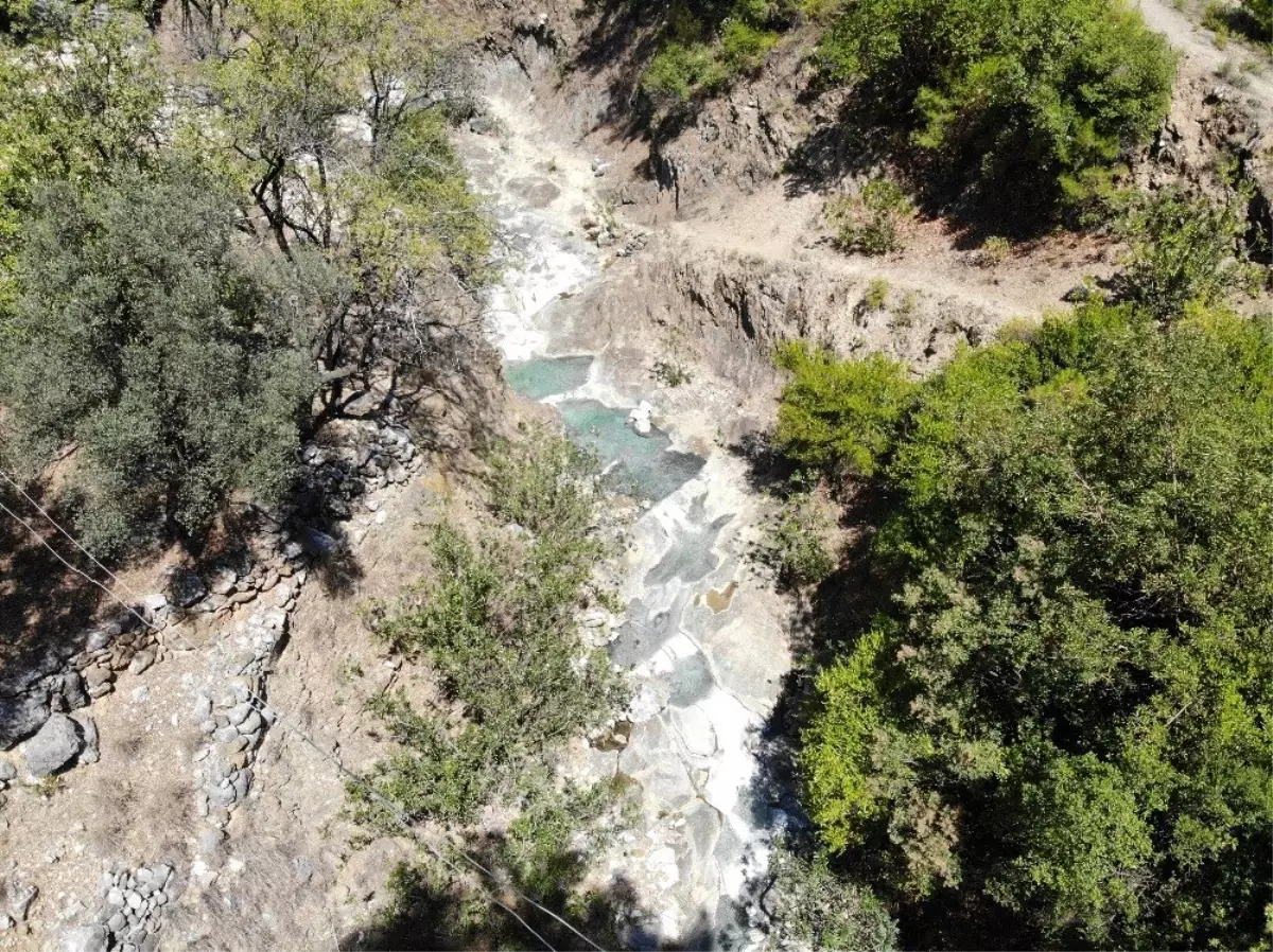 Antalya\'nın ilk jeotermal su kaynağı Gazipaşa\'da bulundu