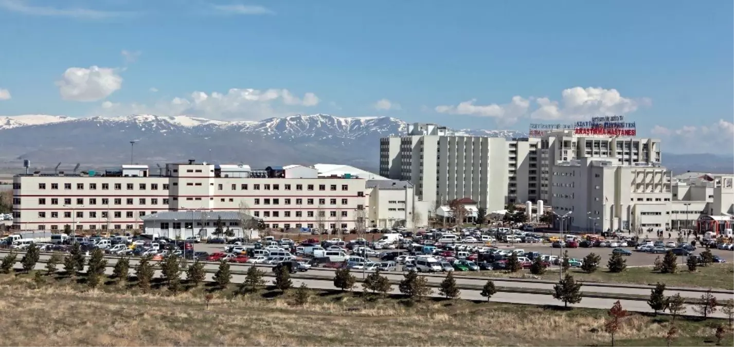 Atatürk Üniversitesi Başarı Çıtasını Yükseltiyor