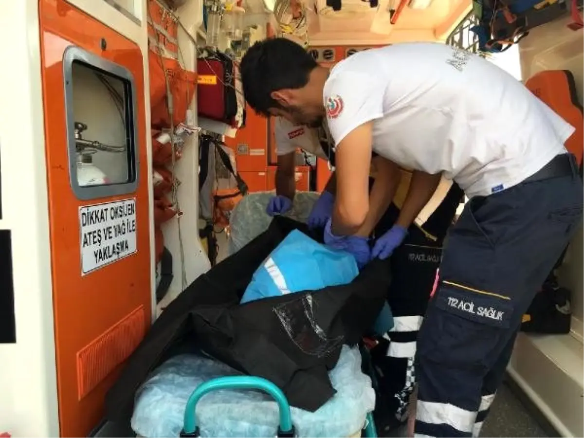 Kaldırıma bırakılan ayakkabı kutusundan 3 günlük bebek cesedi çıktı