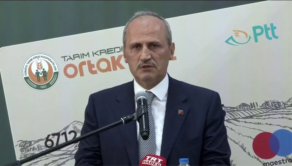 Bakan Turhan, Trabzon\'da tepkilere neden olan yol ve tünel inşaatı için "Sabır" istedi