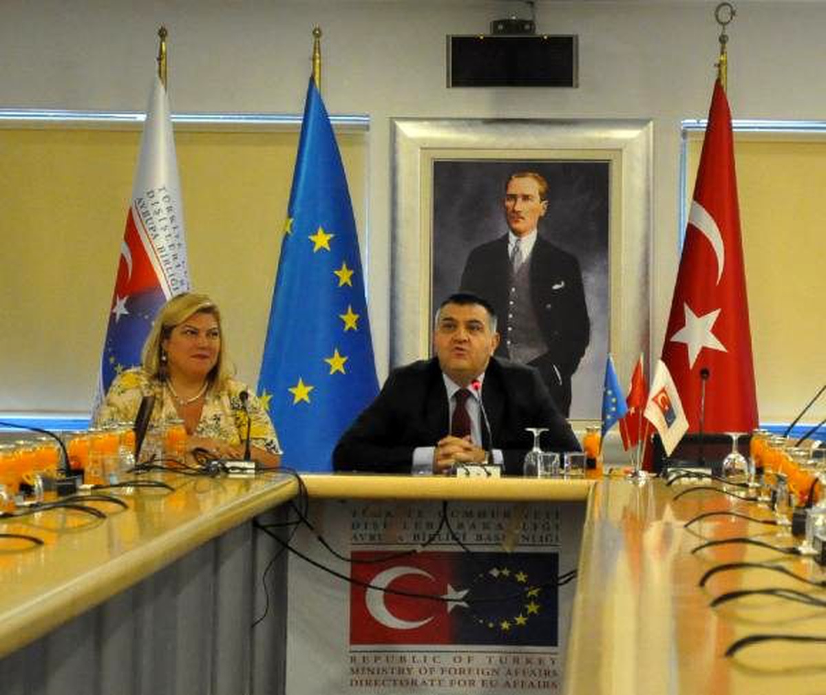 Bakan Yardımcısı Kaymakcı: Avrupa Koleji mezunu olmak, birçok kapıyı aralıyor