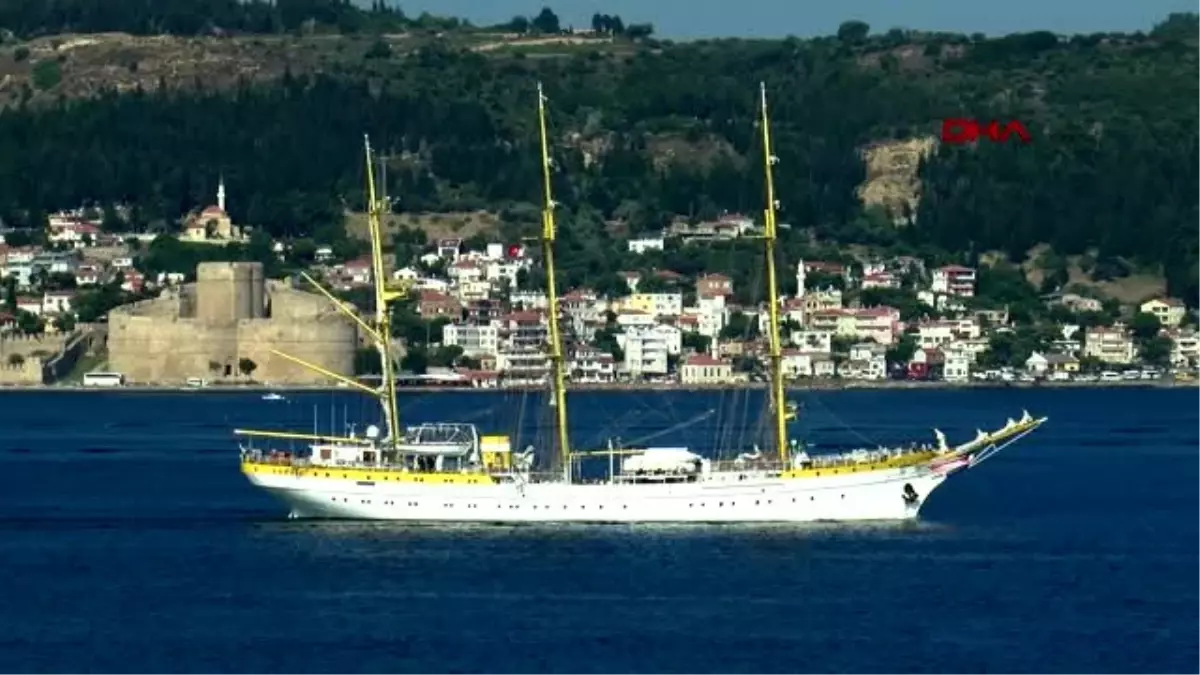 ÇANAKKALE Rumen askeri okul gemisi, Çanakkale Boğazı\'ndan geçti