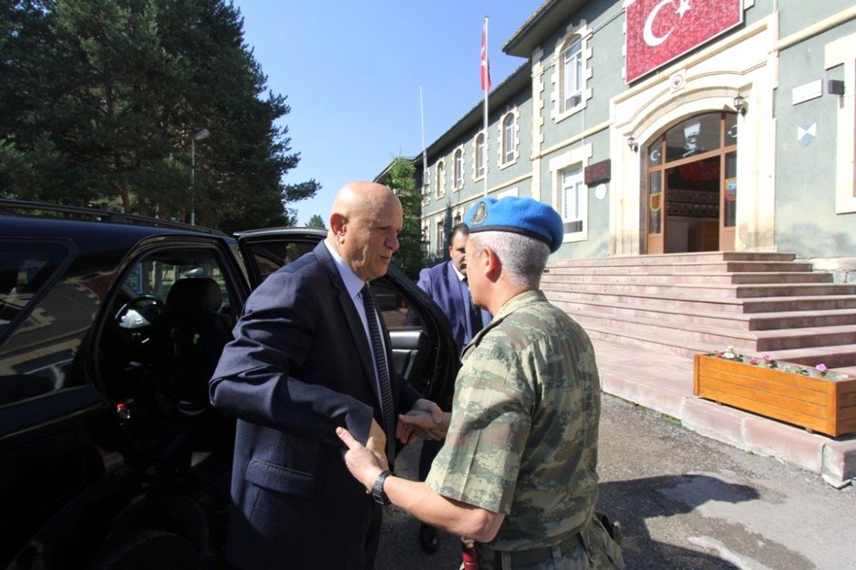 Garnizon Komutanı Hava Savunma Albay Yusuf Diker, göreve başladı
