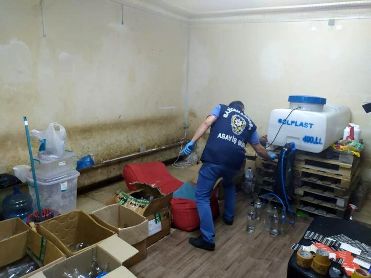 Gaziosmanpaşa\'da çay ocağına sahte içki operasyonu