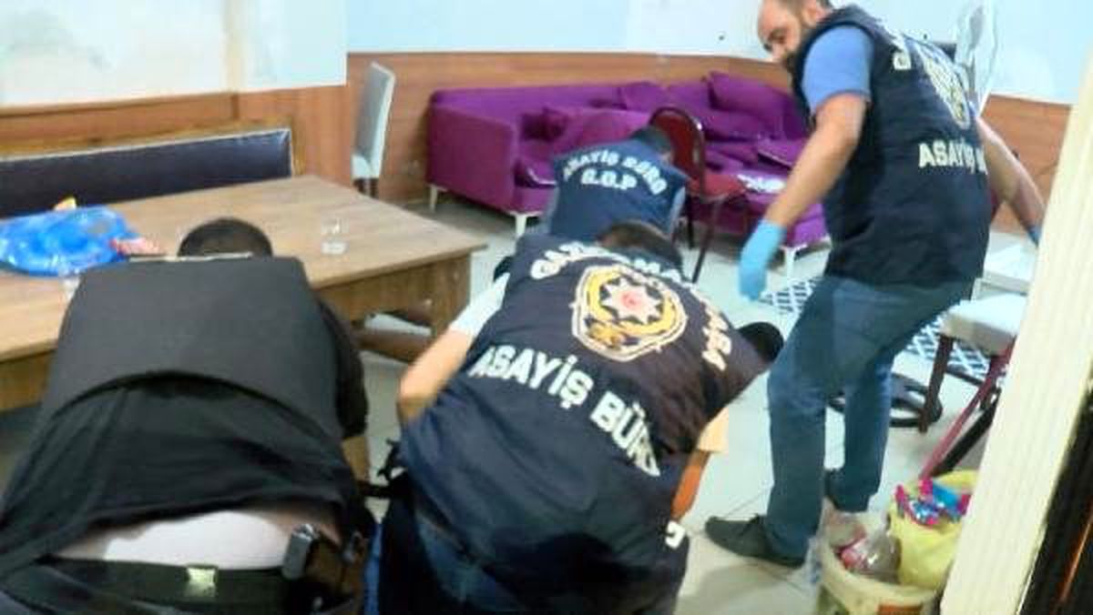 Gaziosmanpaşa\'da sahte içki operasyonu: 2 gözaltı