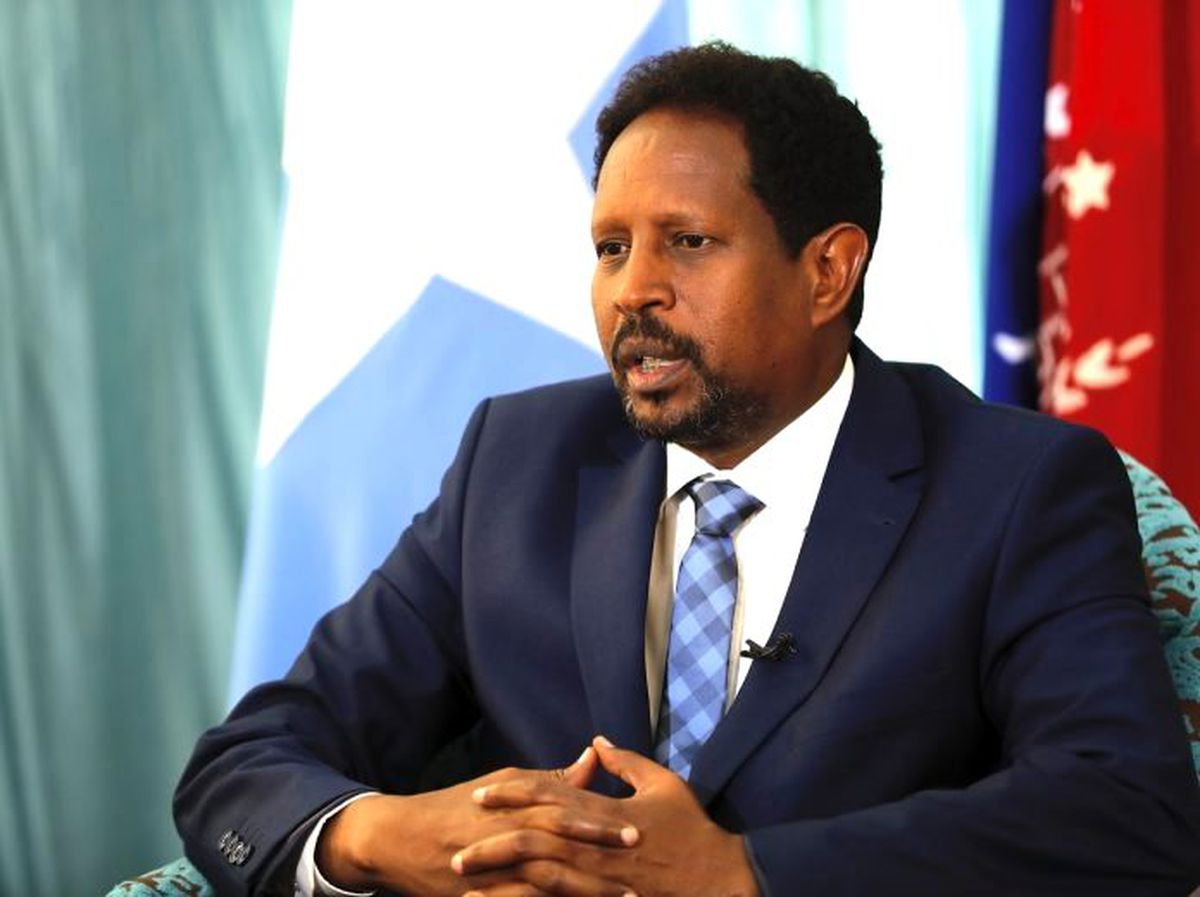 İntihar saldırısında yaralanan Mogadişu Belediye Başkanı Yarisow hayatını kaybetti