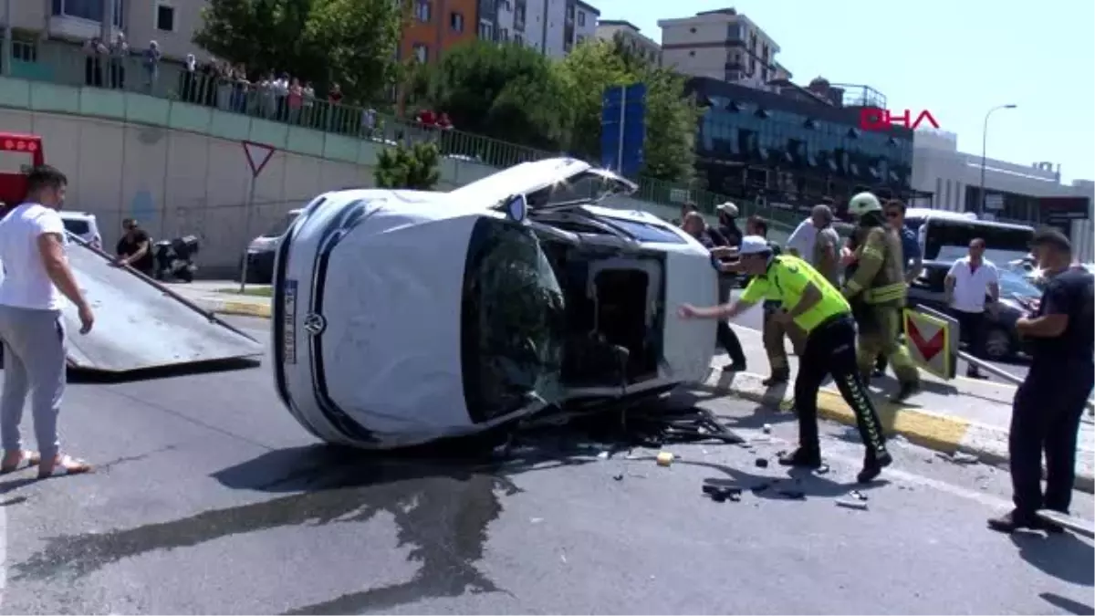 İSTANBUL- ÇEKMEKÖY-ŞİLE YOLUNDA TRAFİK KAZASI 3 YARALI