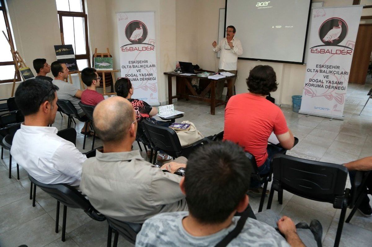 Odunpazarı Belediyesi ve ESBALDER\'den Olta Balıkçılığı ve Doğal Yaşam semineri