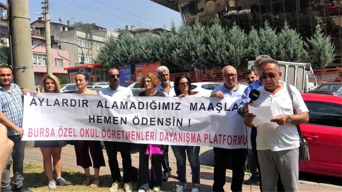 (Özel) Maaşları ödenmeyen özel okul öğretmenleri isyan etti