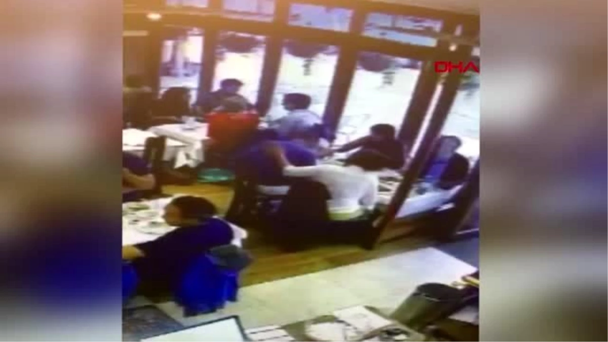 Türk restoran müdürü, müşterinin hayatını kurtardı