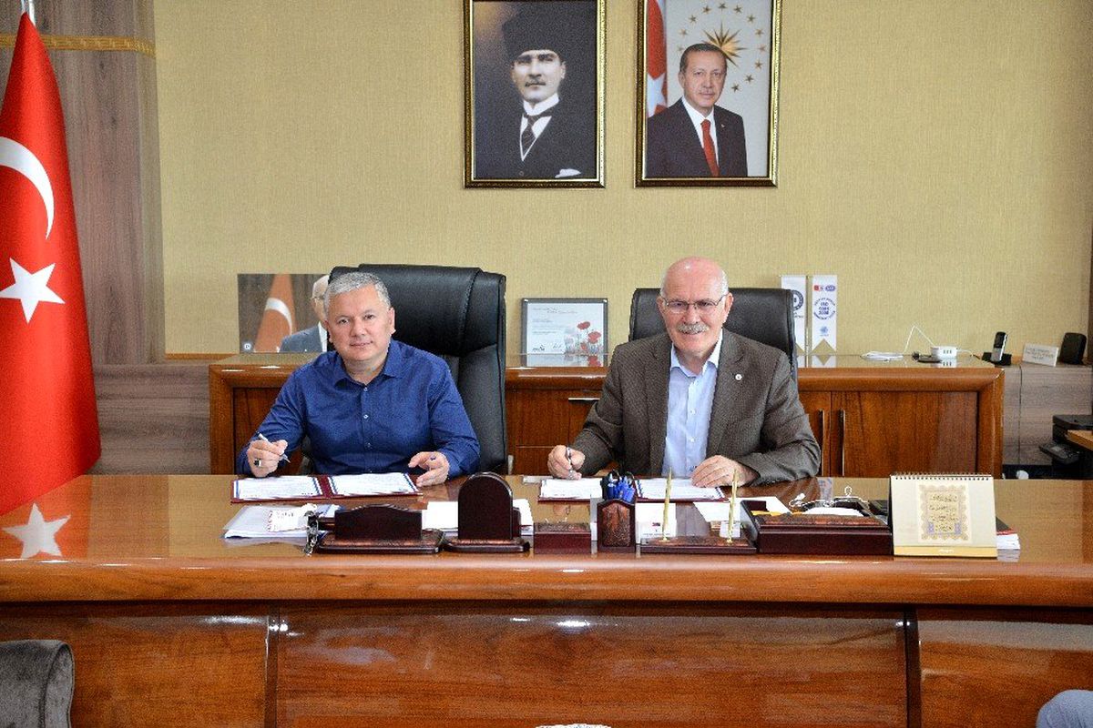 Uşak Üniversitesi Seranova Seramikle protokol imzaladı