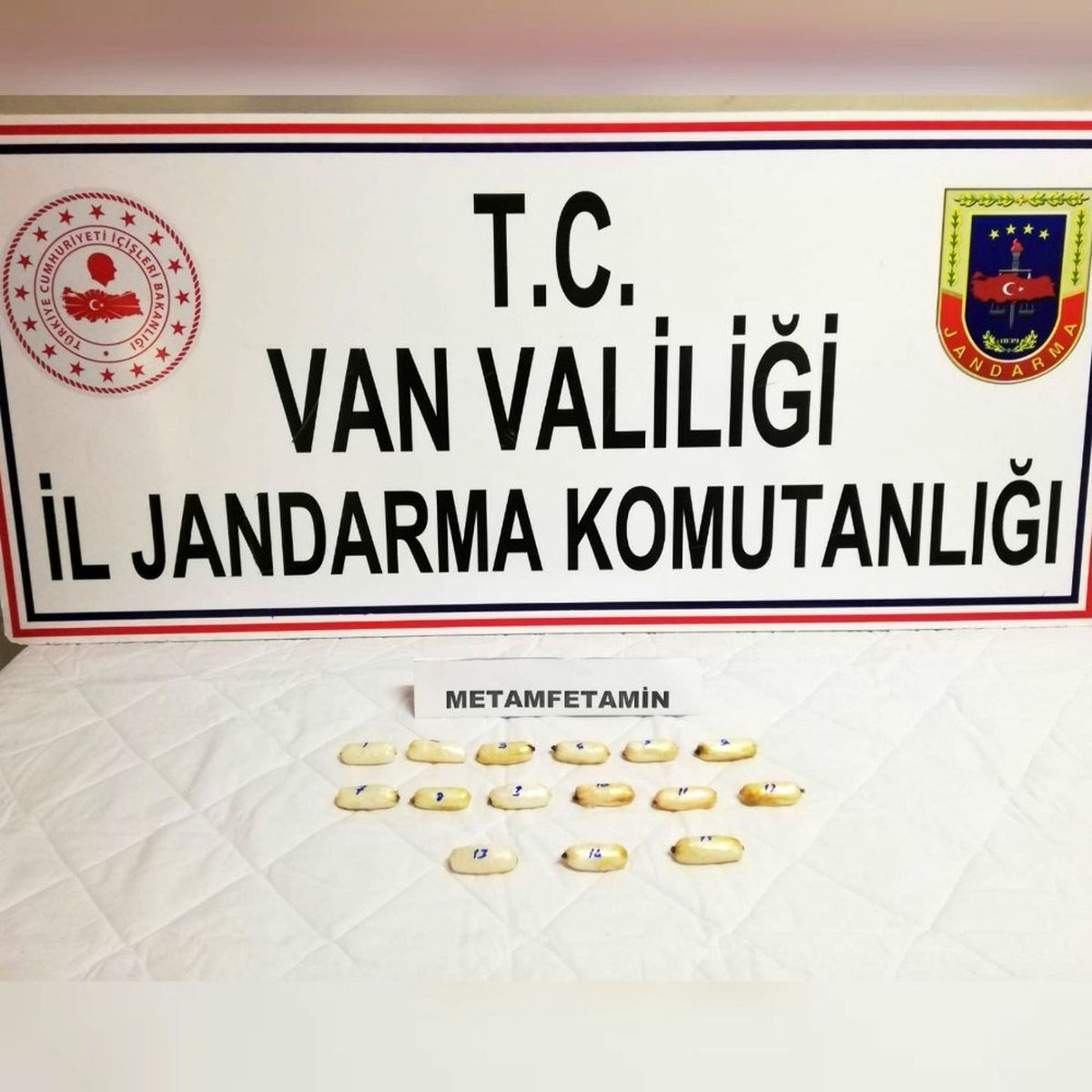 Yuttuğu uyuşturucu maddeyle yakalandı