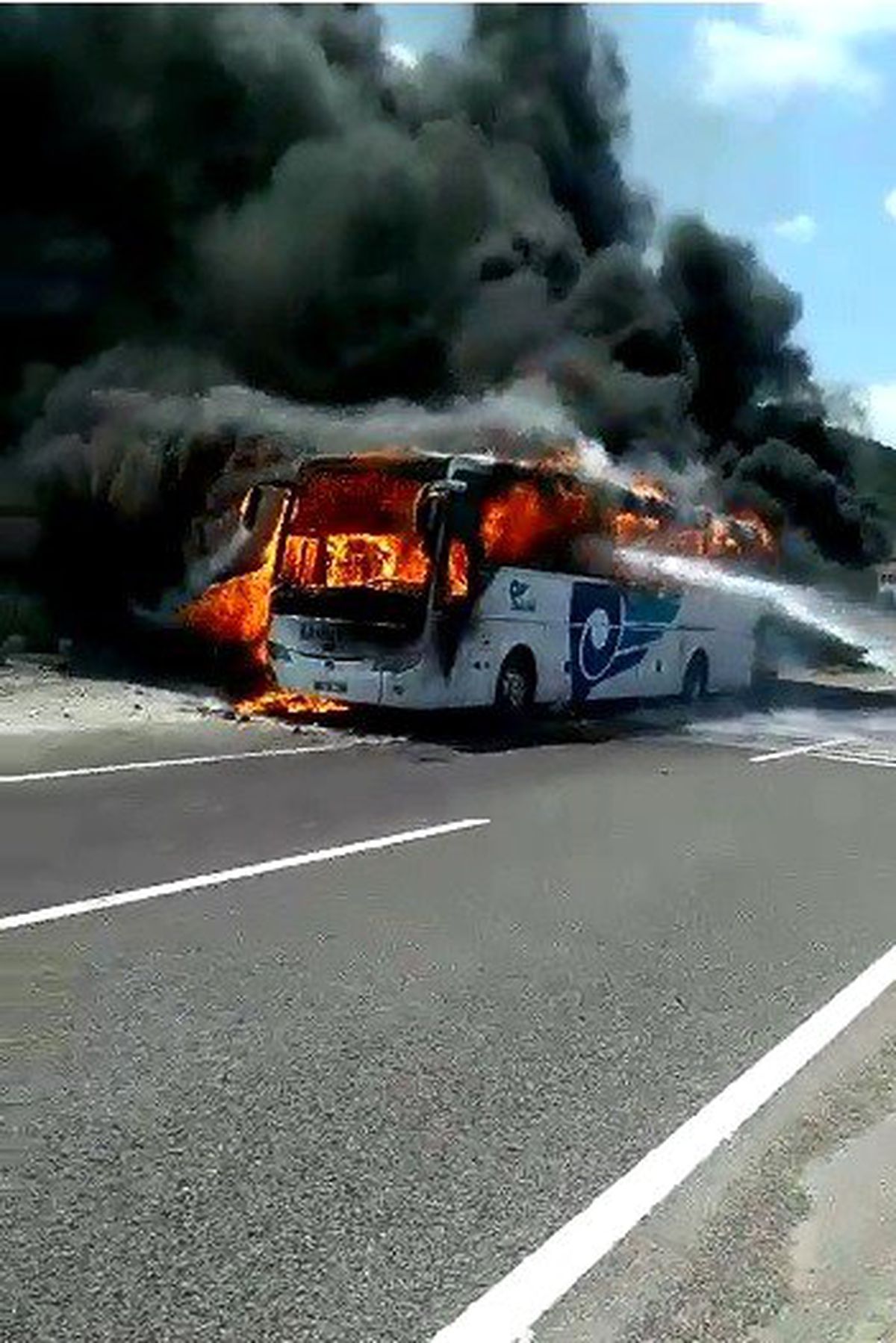Balıkesir\'de otobüs yangını: 5 ölü