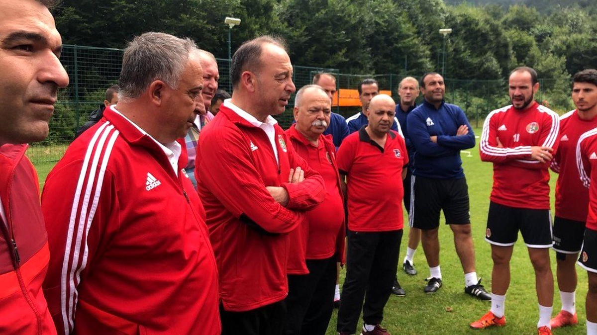Başkan Akın\'dan Turgutluspor kampına ziyaret