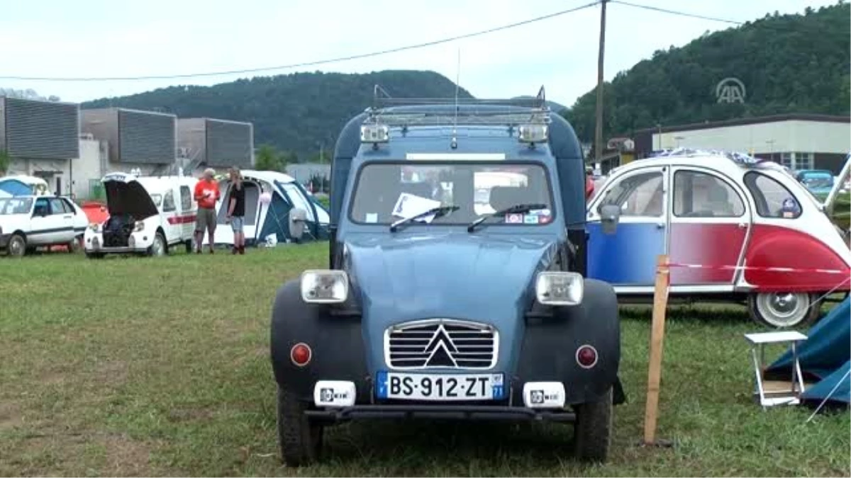 Binlerce klasik otomobil tutkunu Hırvatistan\'da buluştu