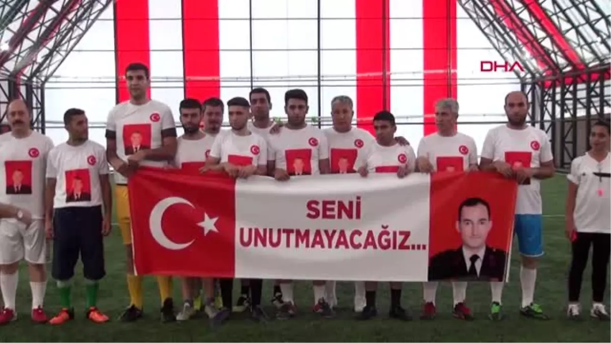 Bitlis\'te şehit ve gazi aileleri, futbol turnuvasında buluştu