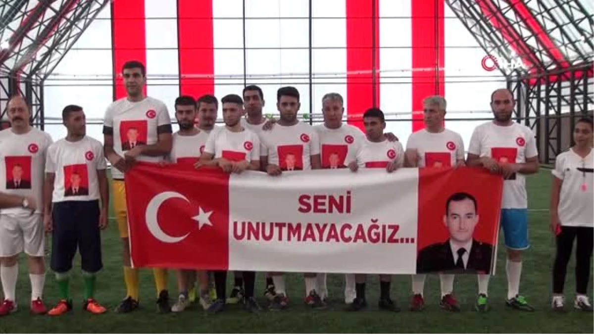 Bitlis\'te şehit ve gaziler için futbol turnuvası