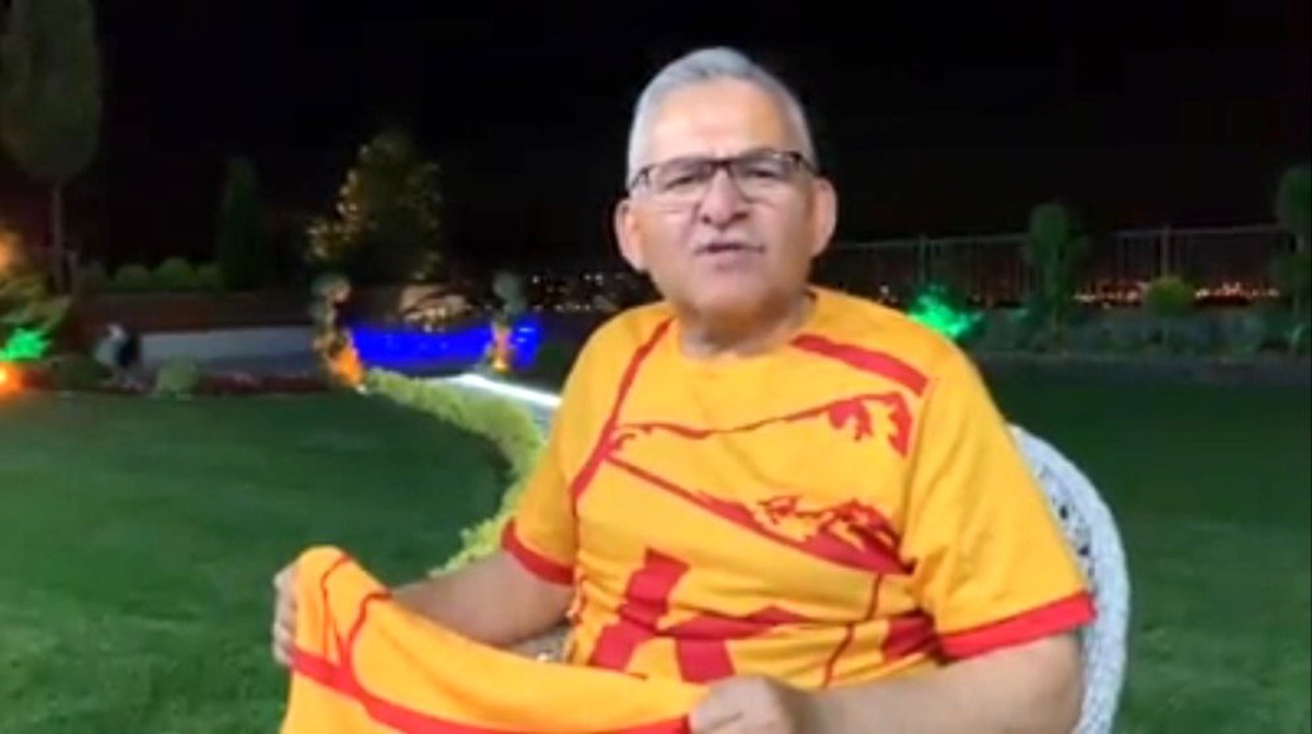 Büyükkılıç,\'tan Kırmızıya Sarı Ol Kampanyası\'na Destek
