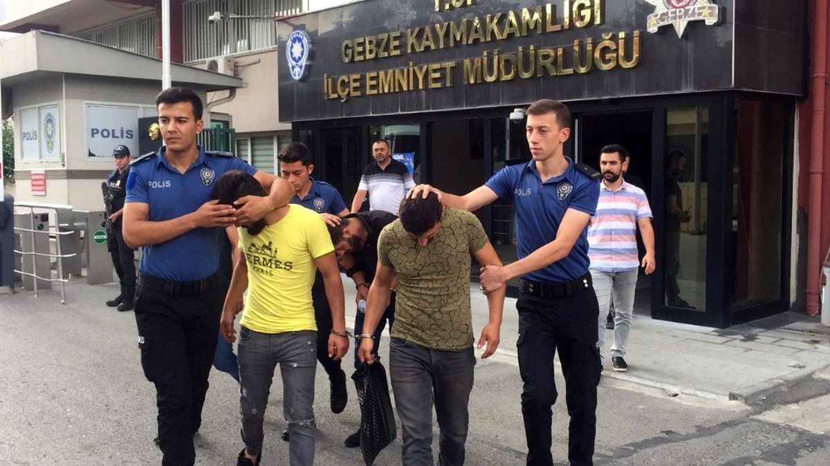 Hırsızlık şüphelileri Adliye\'ye sevk edildi