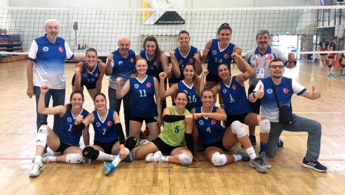 İAÜ Voleybol Kadın Takımı Avrupa\'da ikinci oldu