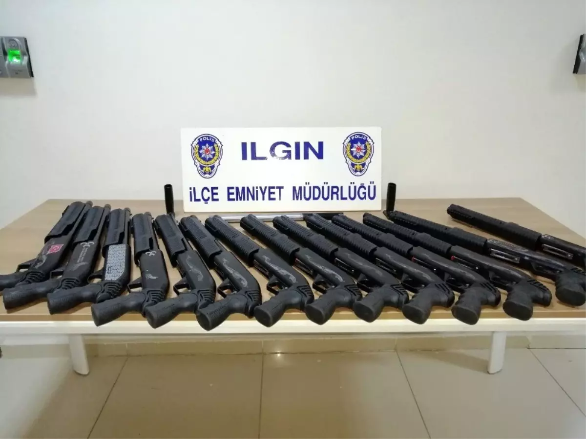 Kargo şirketine düzenlenen baskında pompalı tüfek ele geçirildi