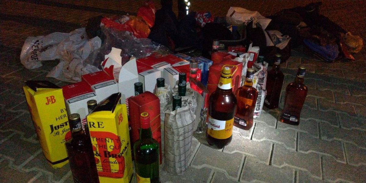 Kastamonu\'da kaçak sigara ve alkol ele geçirildi: 3 gözaltı