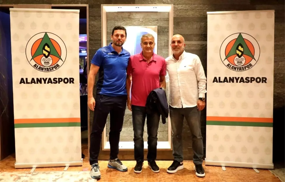 Şenol Güneş, Alanyaspor kampını ziyaret etti