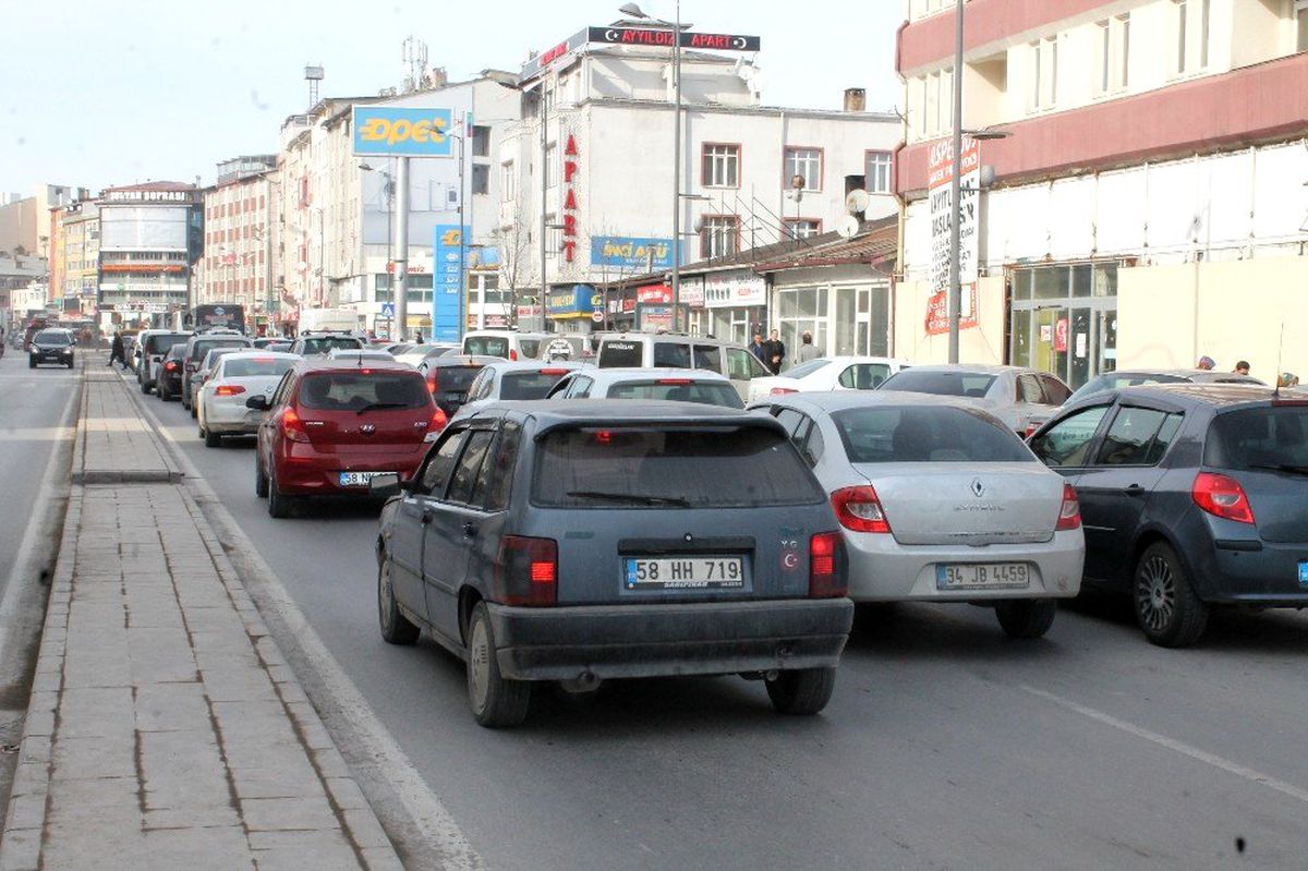 Sivas\'ta araç sayısı azaldı