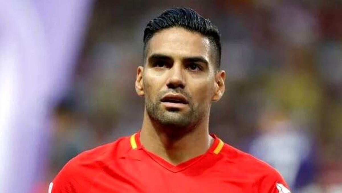 Son dakika... Resmi açıklama geldi! Falcao\'dan heyecanlandıran takip