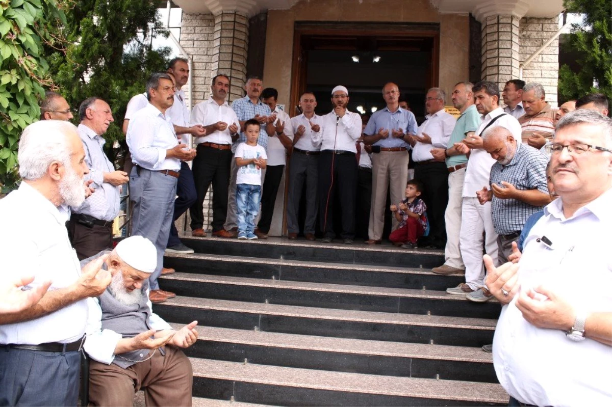 Tosya\'dan son hac kafilesi kutsal topraklara uğurlandı