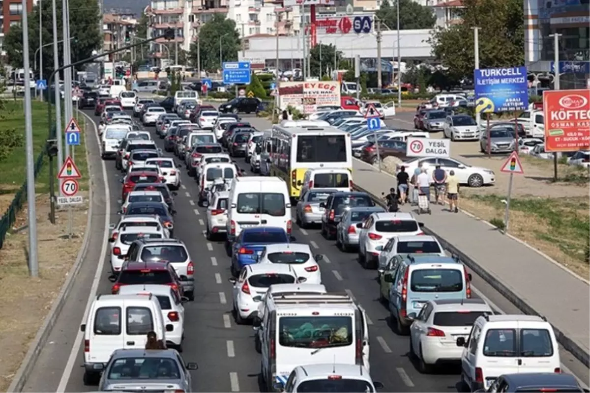 Trafiğe yılın ilk yarısında 313 bin 213 aracın kaydı yapıldı