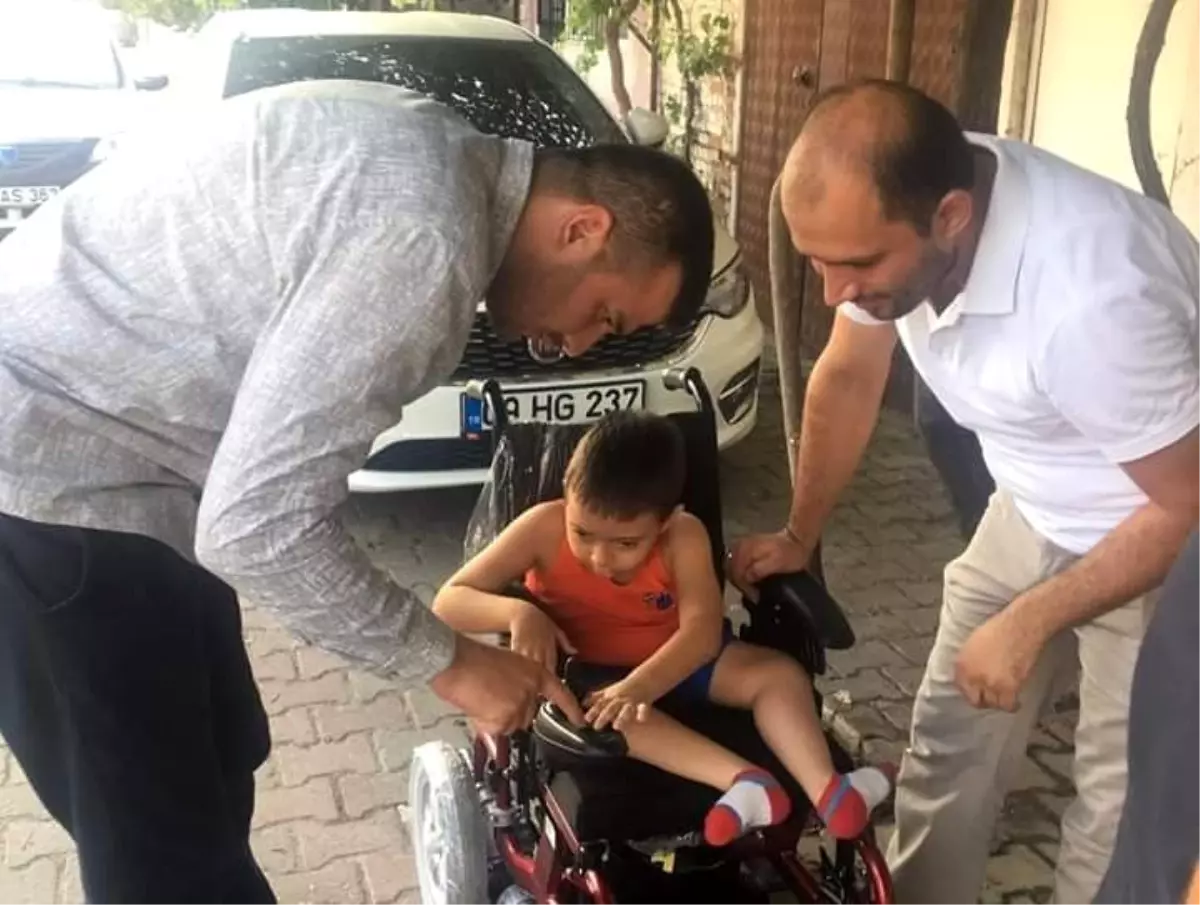 Aydın MHP, Ömer Arif\'in akülü araç isteğini yerine getirdi